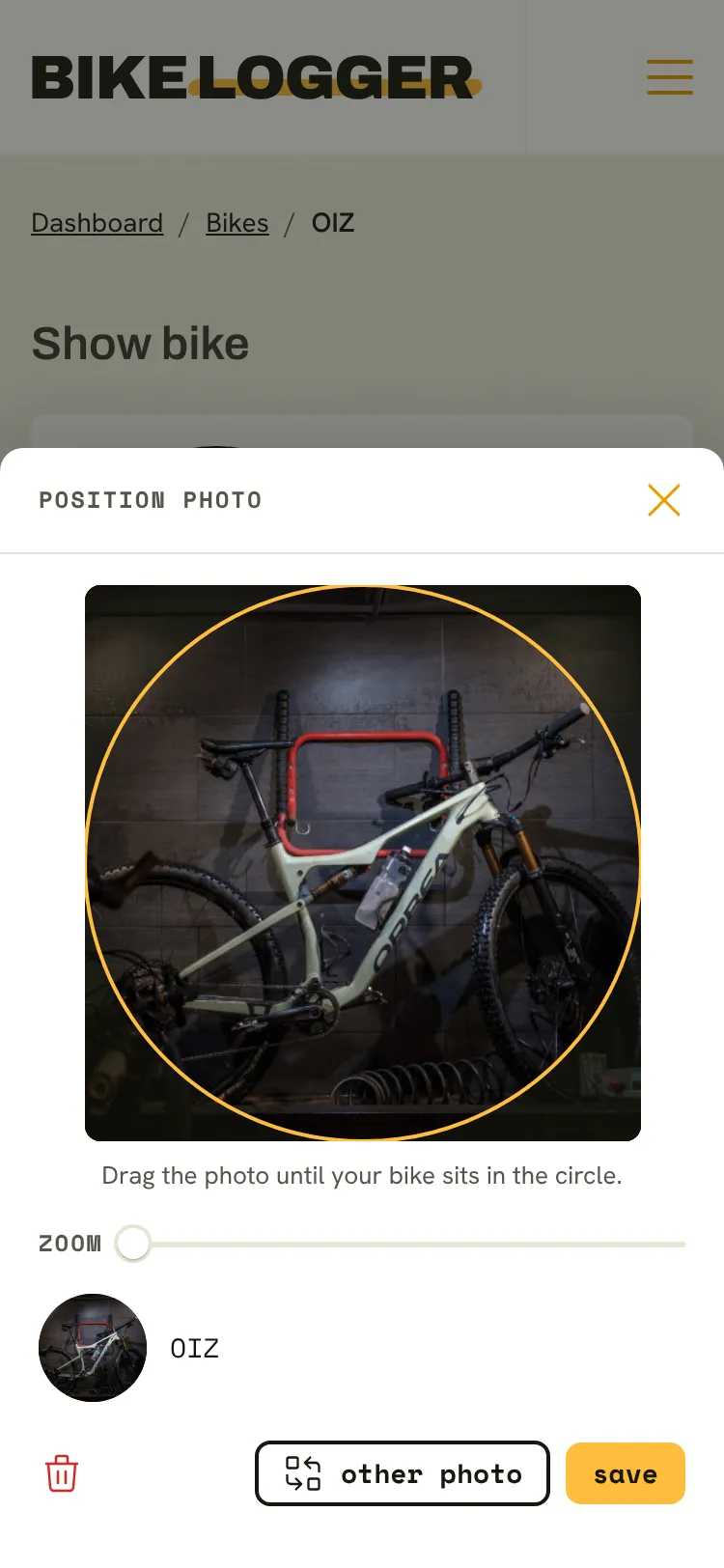 The Position photo sheet with a bike photo in a round frame and a zoom slider